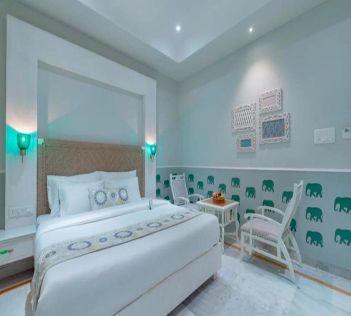 Jaipur Bungalow Hotel Buitenkant foto